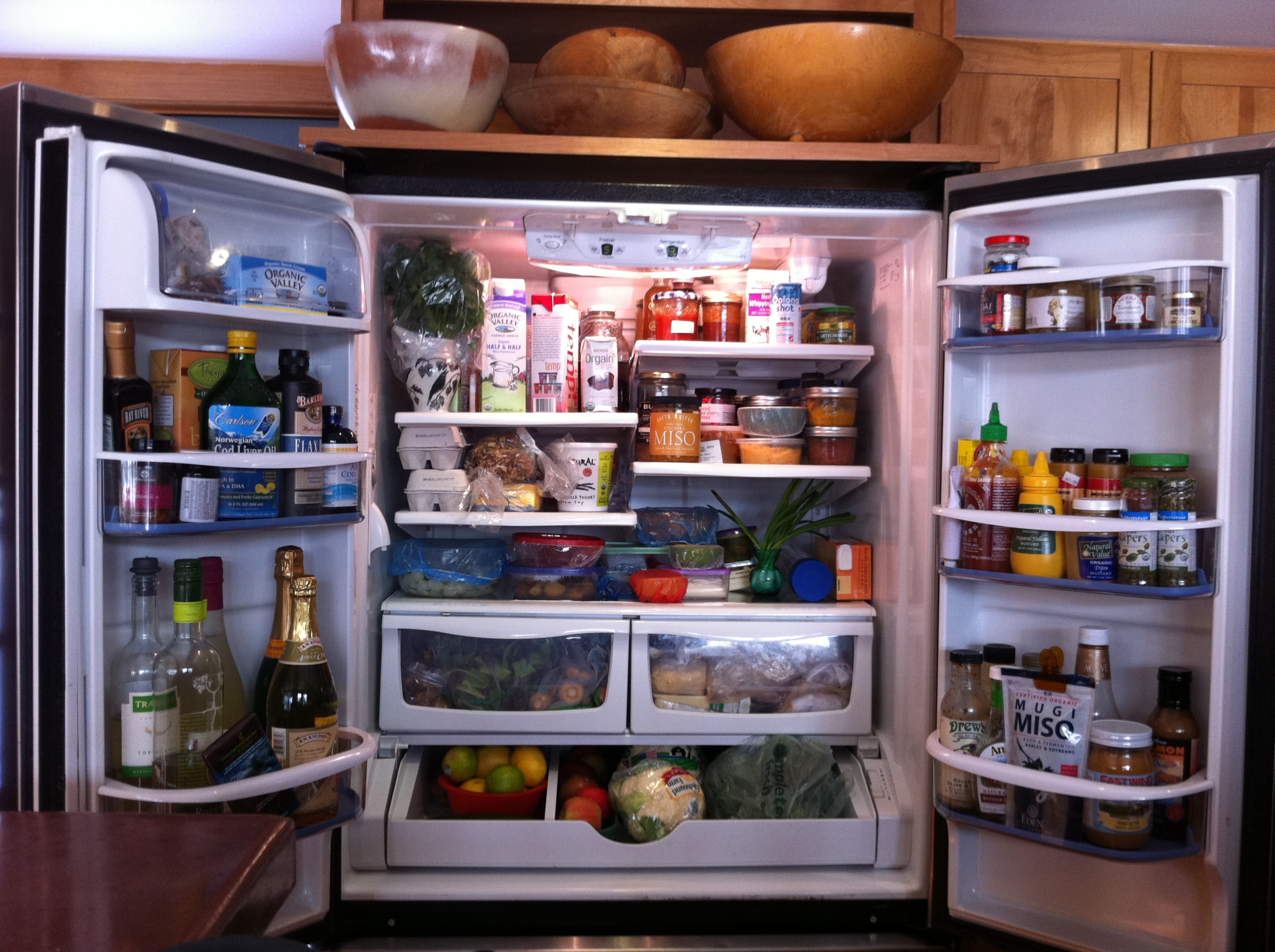 Pilar-fridge